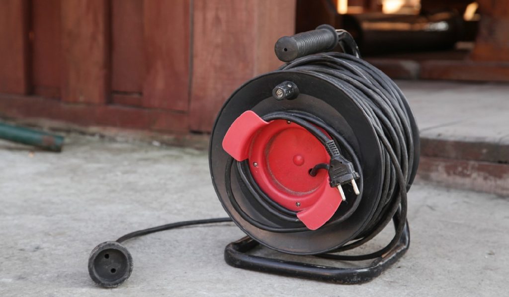 extension cord reel woodsmith Choosing the Best Storage Containers