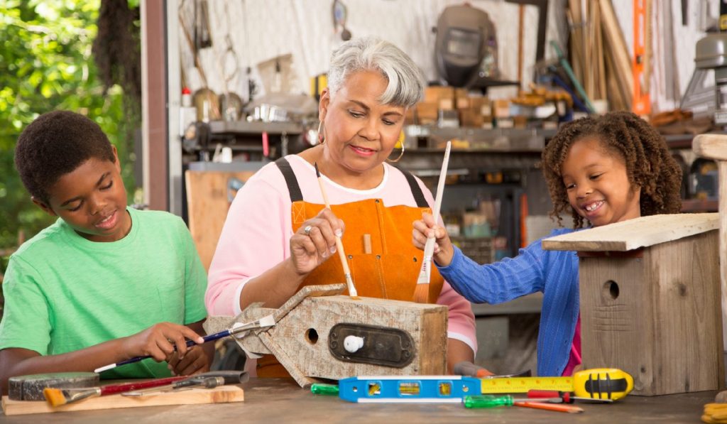 Build a Birdhouse in 8 Easy Steps