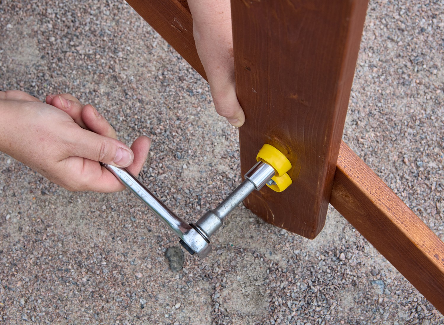 Socket Wrench vs Ratchet The Differences and When to Use Each Woodsmith